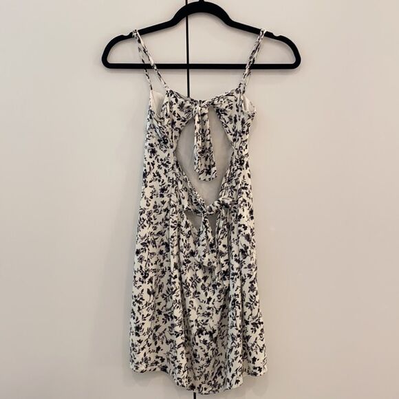 Skyler and Madison dress - Picture 4 of 8